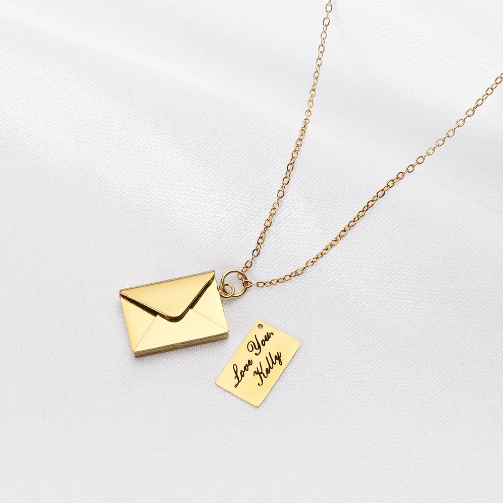 Coffret cadeau collier avec lettre d'amour et ours en peluche surprise